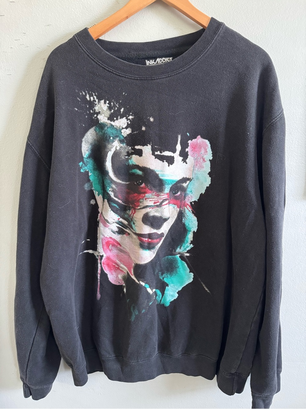 Ink Addict Black Watercolor Portrait Graphic Crewneck Sweatshirt XL